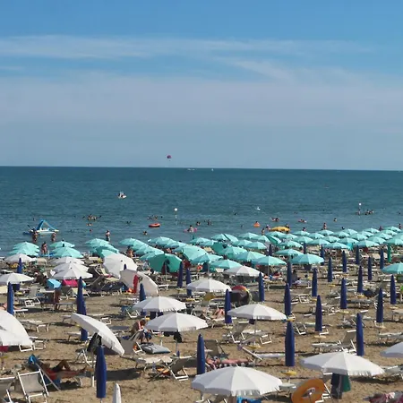 Lägenhet Michelangelo Beach Lignano Sabbiadoro